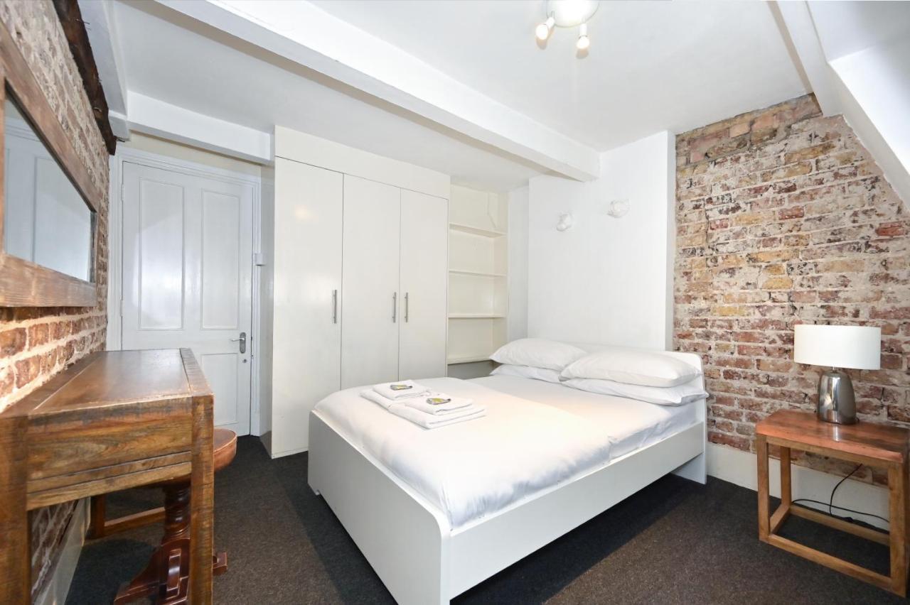 Soho, Piccadilly & Chinatown - Two Bedroom & Two Double Beds Apartment London Exterior photo